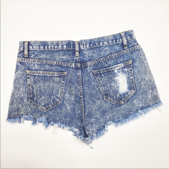 Forever 21 Acid Wash Distressed Cutoff Shorts - Picture 2 of 3